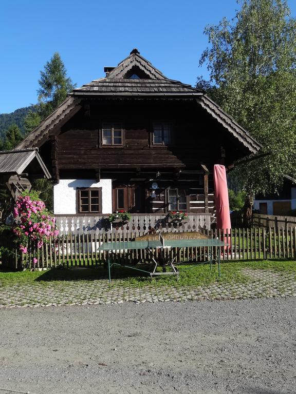 Holzblockhaeuser Fam. Schabus Хермагор Экстерьер фото