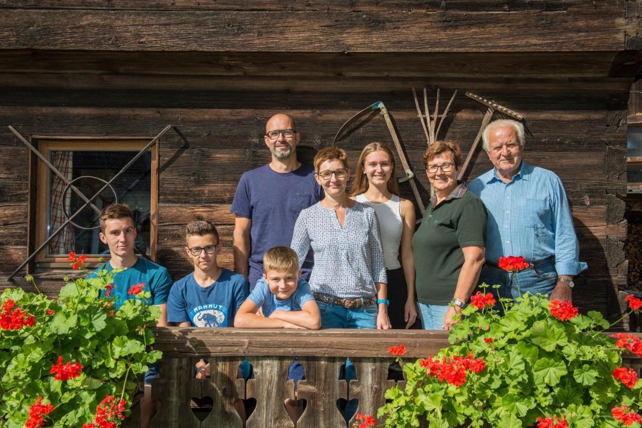 Holzblockhaeuser Fam. Schabus Хермагор Экстерьер фото